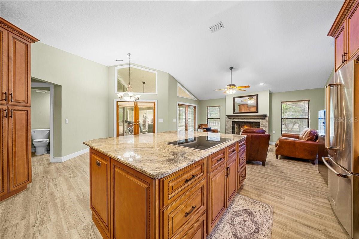 Image 40 of 76 For 1020 32nd Lane