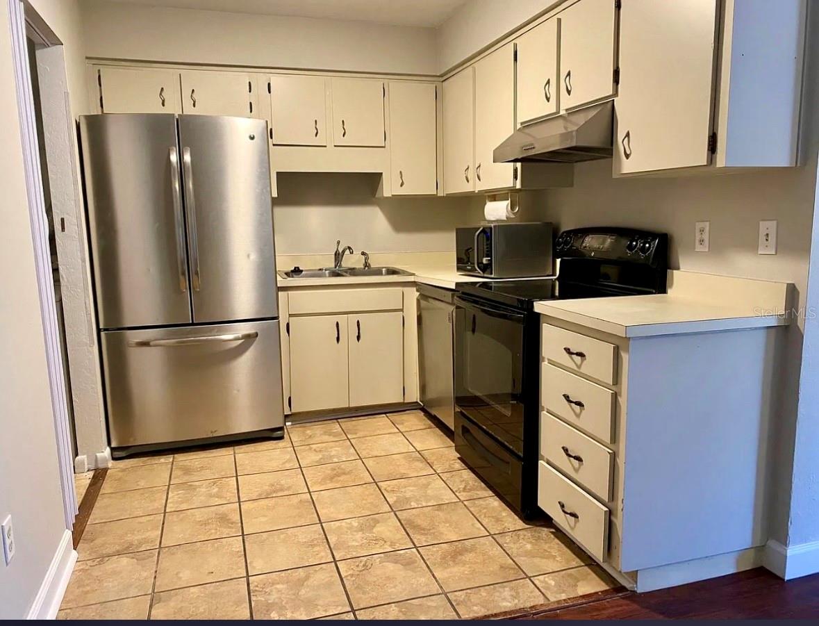 Image 2 of 20 For 2014 70th Terrace