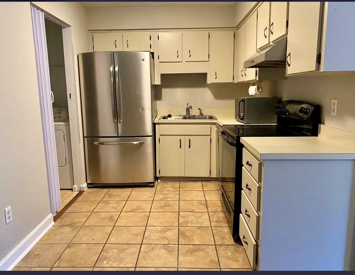 Image 3 of 20 For 2014 70th Terrace