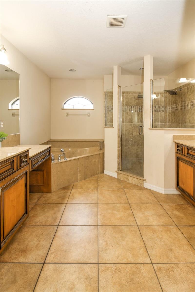 Image 18 of 31 For 4938 99th Place