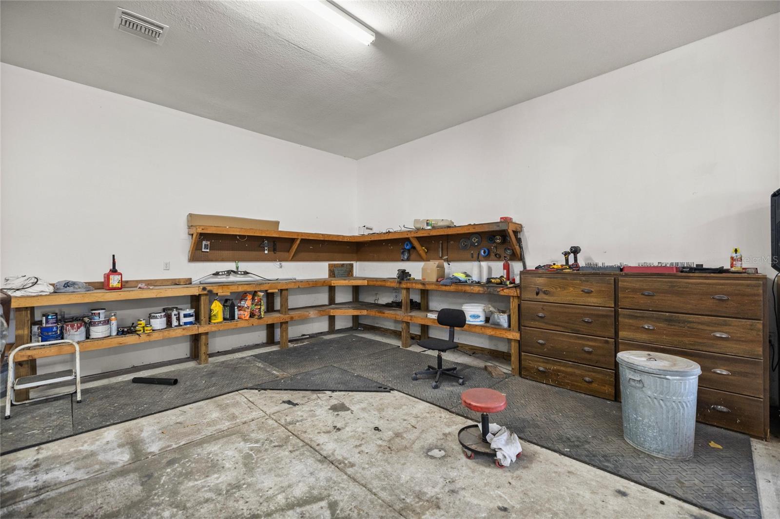 Image 14 of 48 For 20551 80th Street