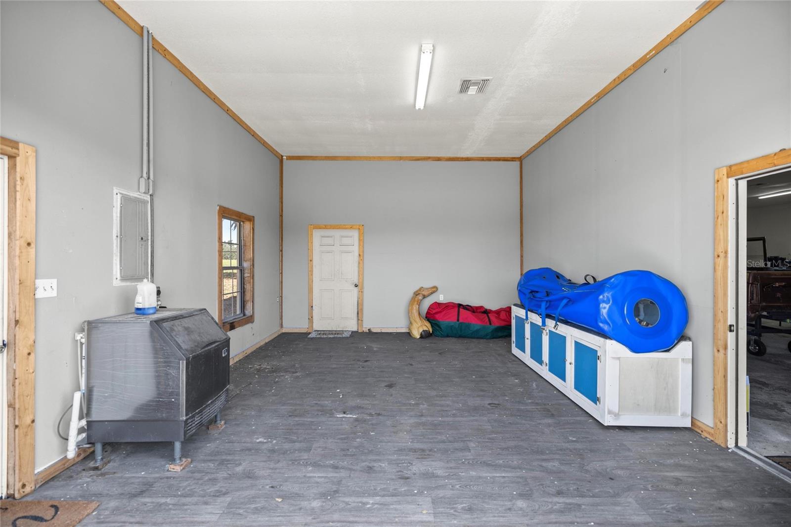 Image 43 of 48 For 20551 80th Street