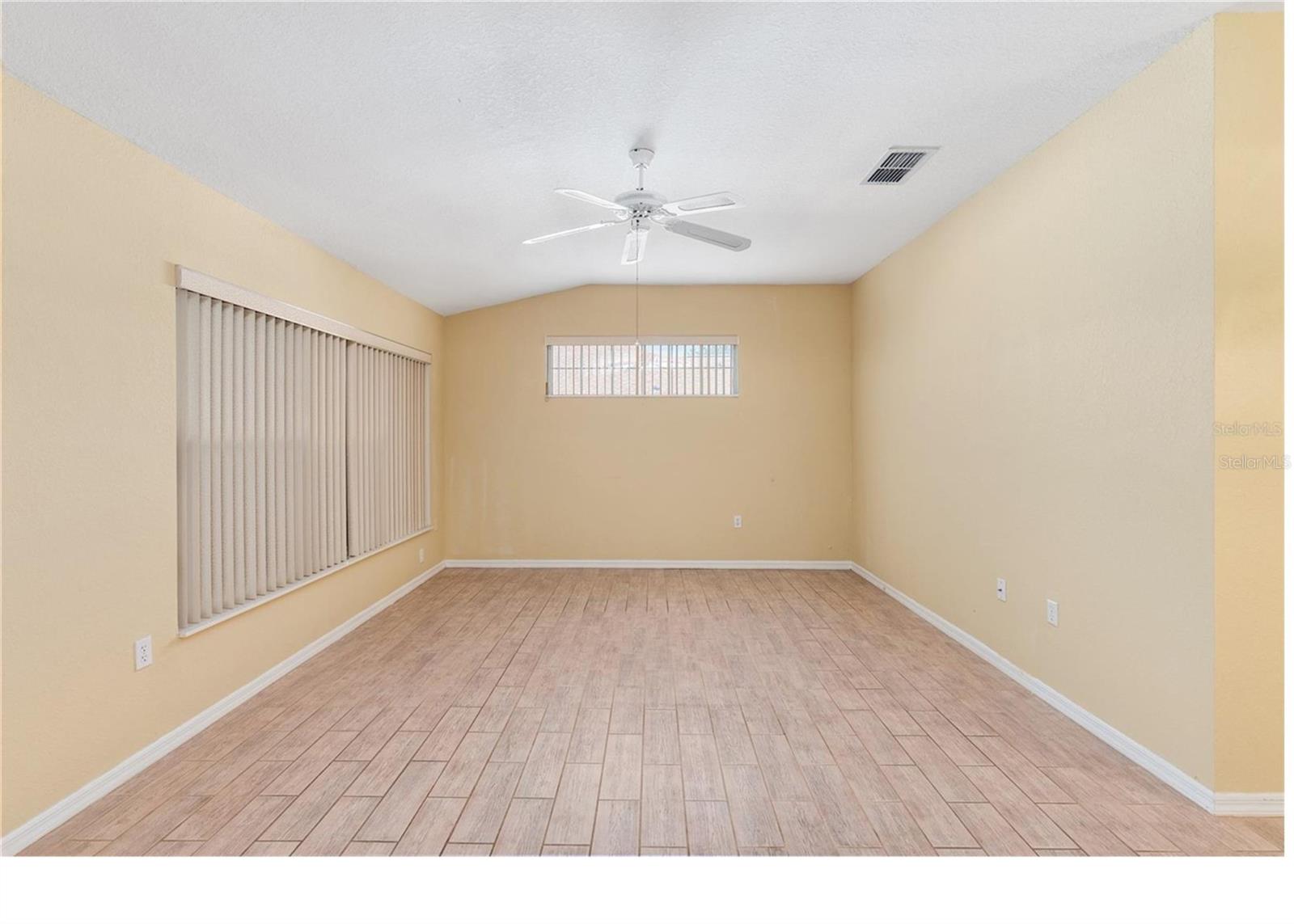 Image 3 of 11 For 11631 71st Circle