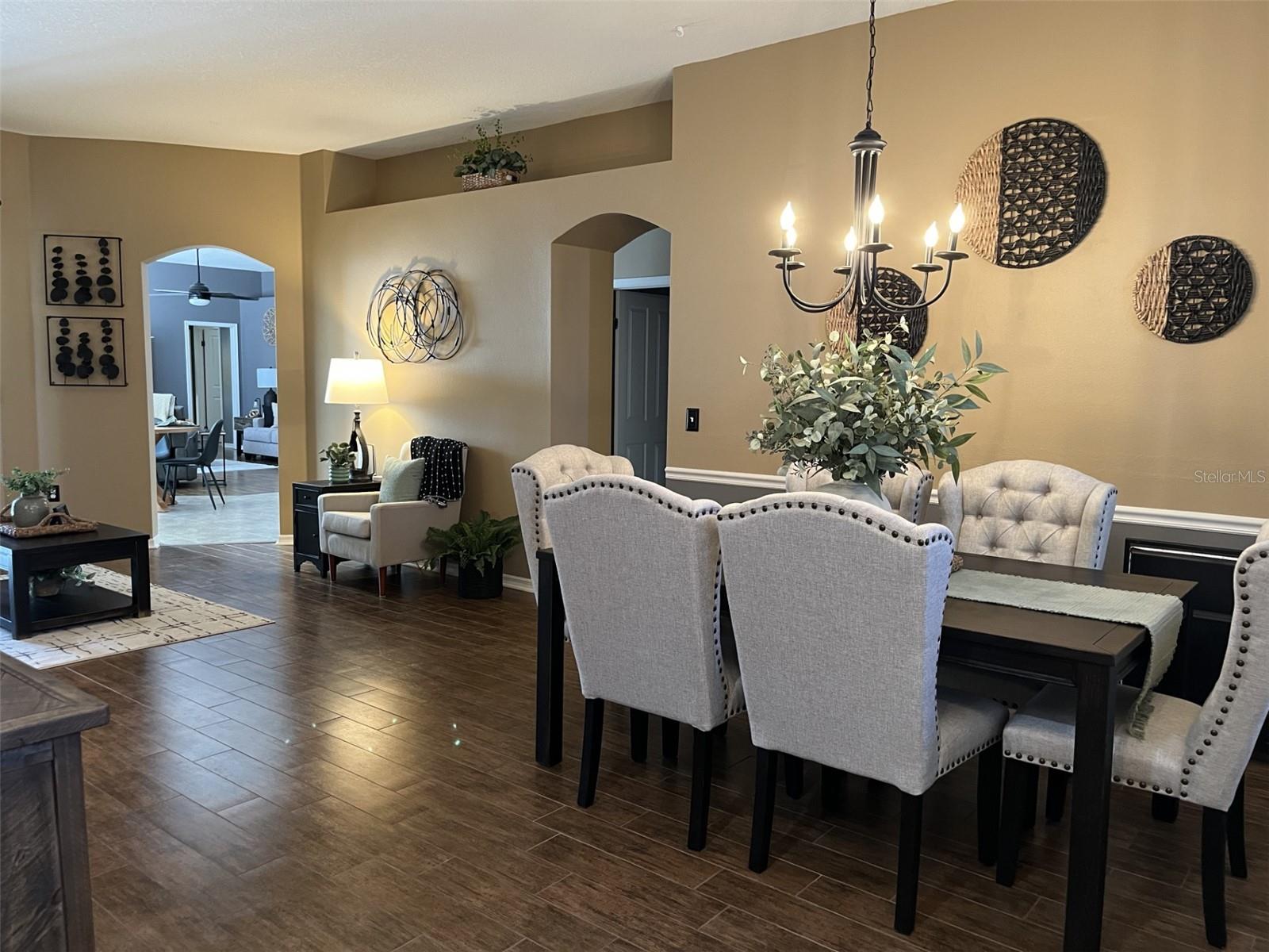 Image 4 of 77 For 28702 Crooked Stick Court