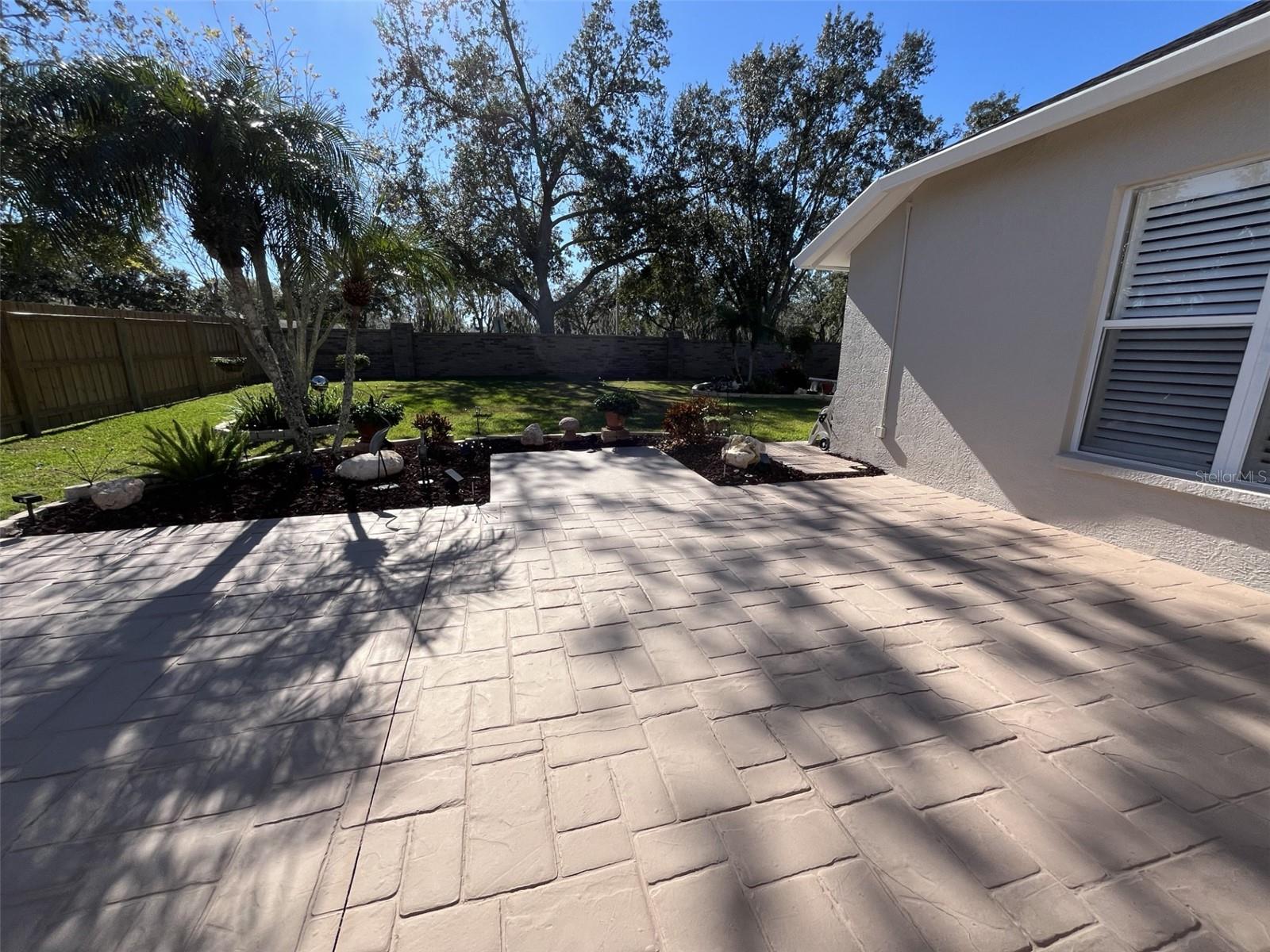 Image 40 of 77 For 28702 Crooked Stick Court