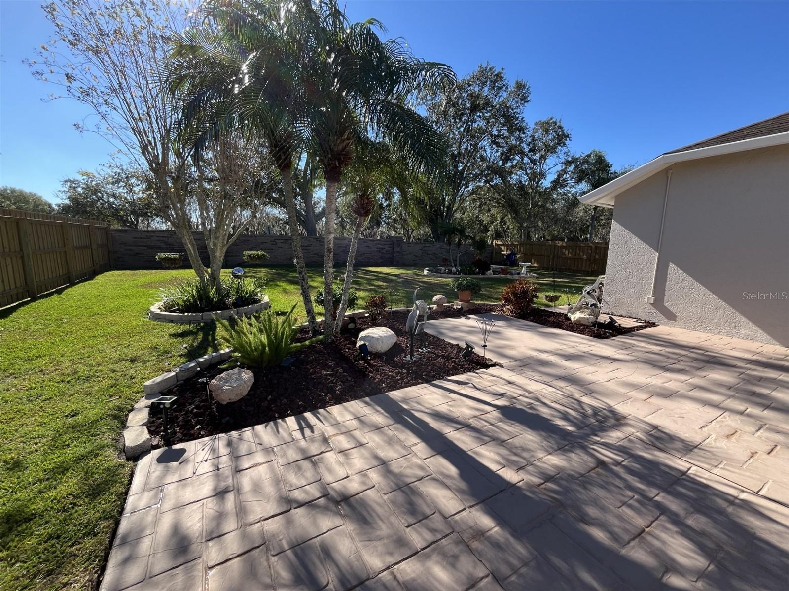 Image 44 of 77 For 28702 Crooked Stick Court