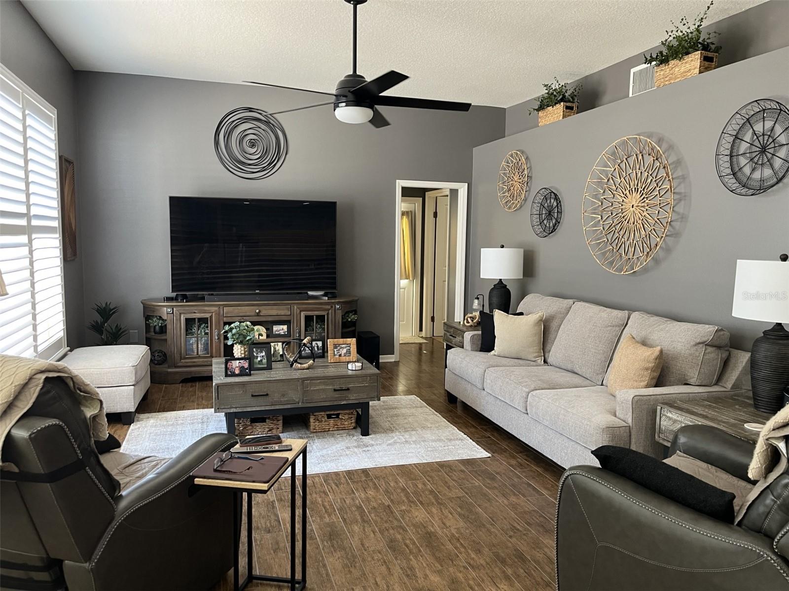 Image 9 of 77 For 28702 Crooked Stick Court