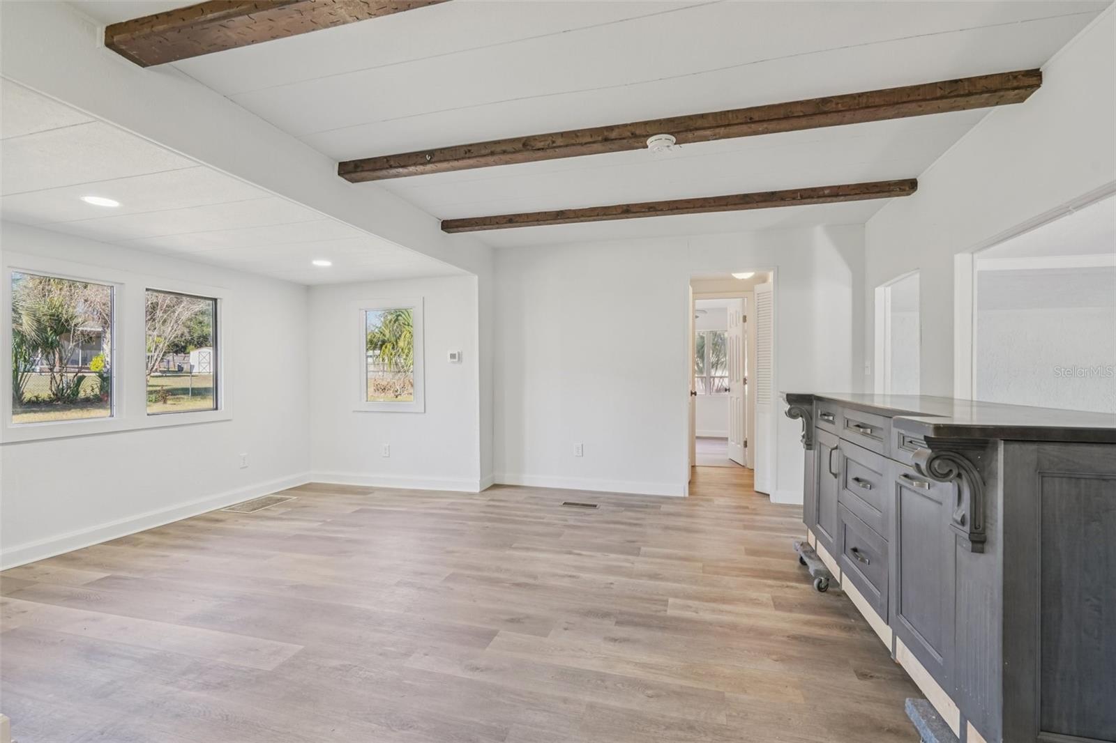 Image 11 of 34 For 15050 105th Avenue