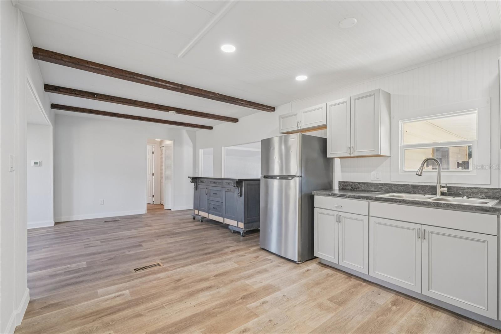 Image 14 of 34 For 15050 105th Avenue