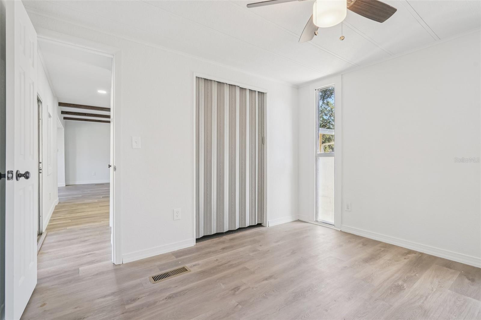 Image 18 of 34 For 15050 105th Avenue