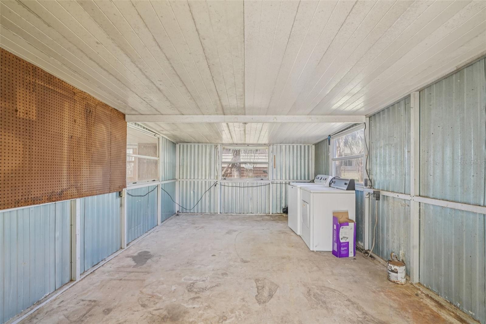 Image 24 of 34 For 15050 105th Avenue