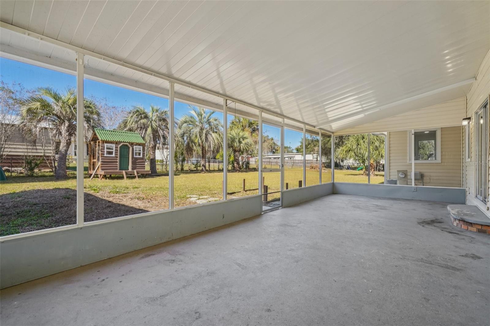 Image 29 of 34 For 15050 105th Avenue