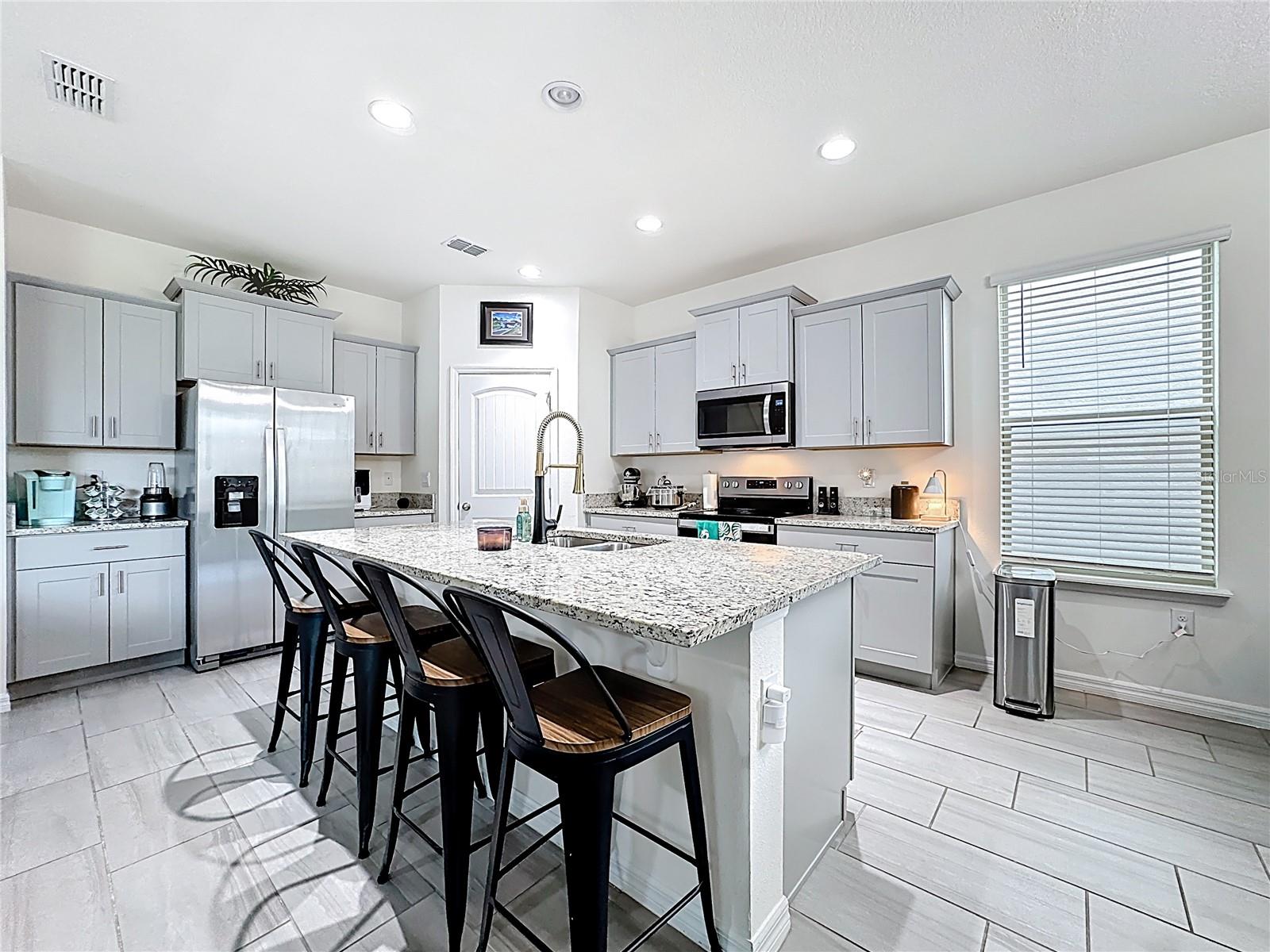 Image 11 of 74 For 16632 Point Rock Drive