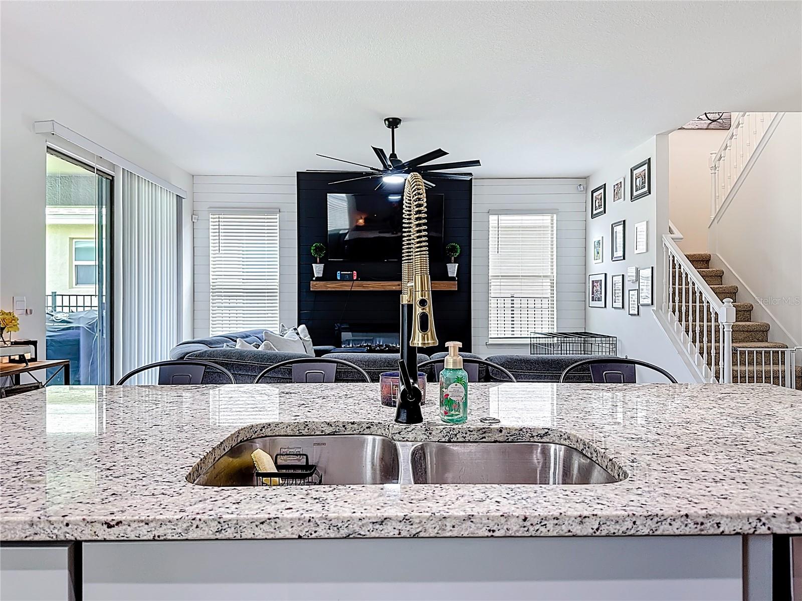 Image 16 of 74 For 16632 Point Rock Drive