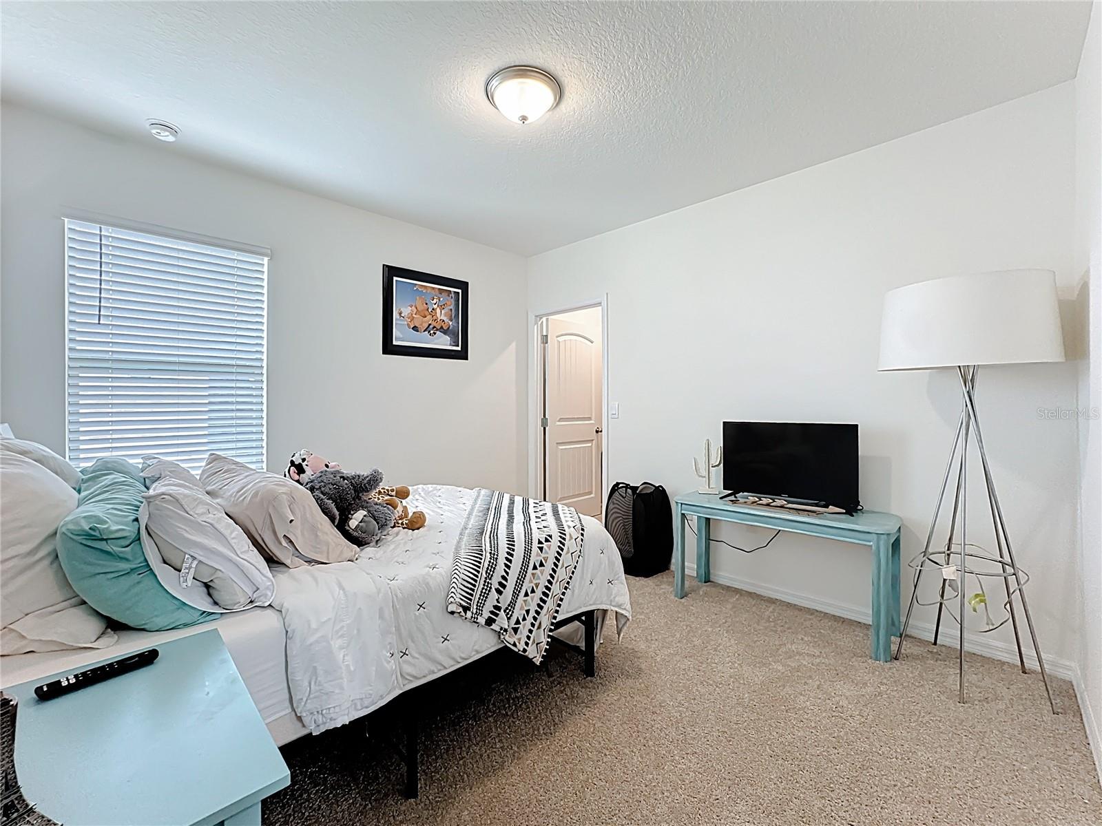 Image 29 of 74 For 16632 Point Rock Drive