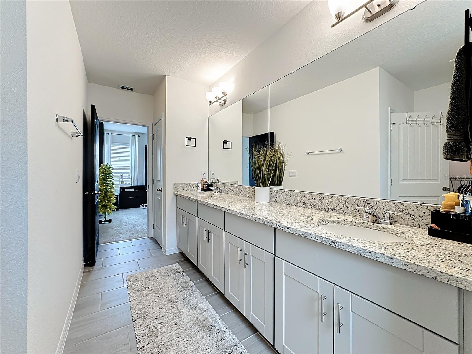 Image 40 of 74 For 16632 Point Rock Drive