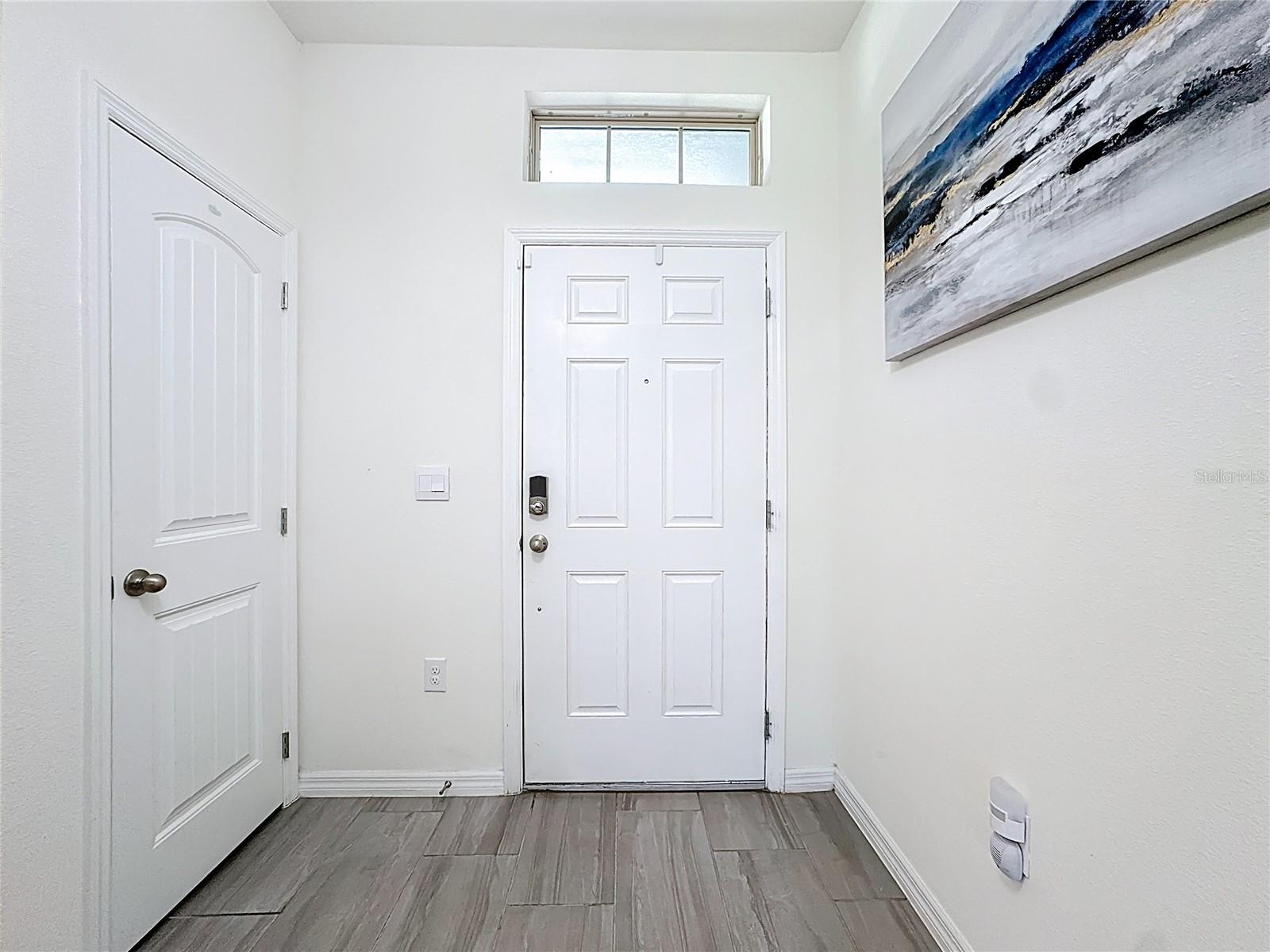 Image 6 of 74 For 16632 Point Rock Drive