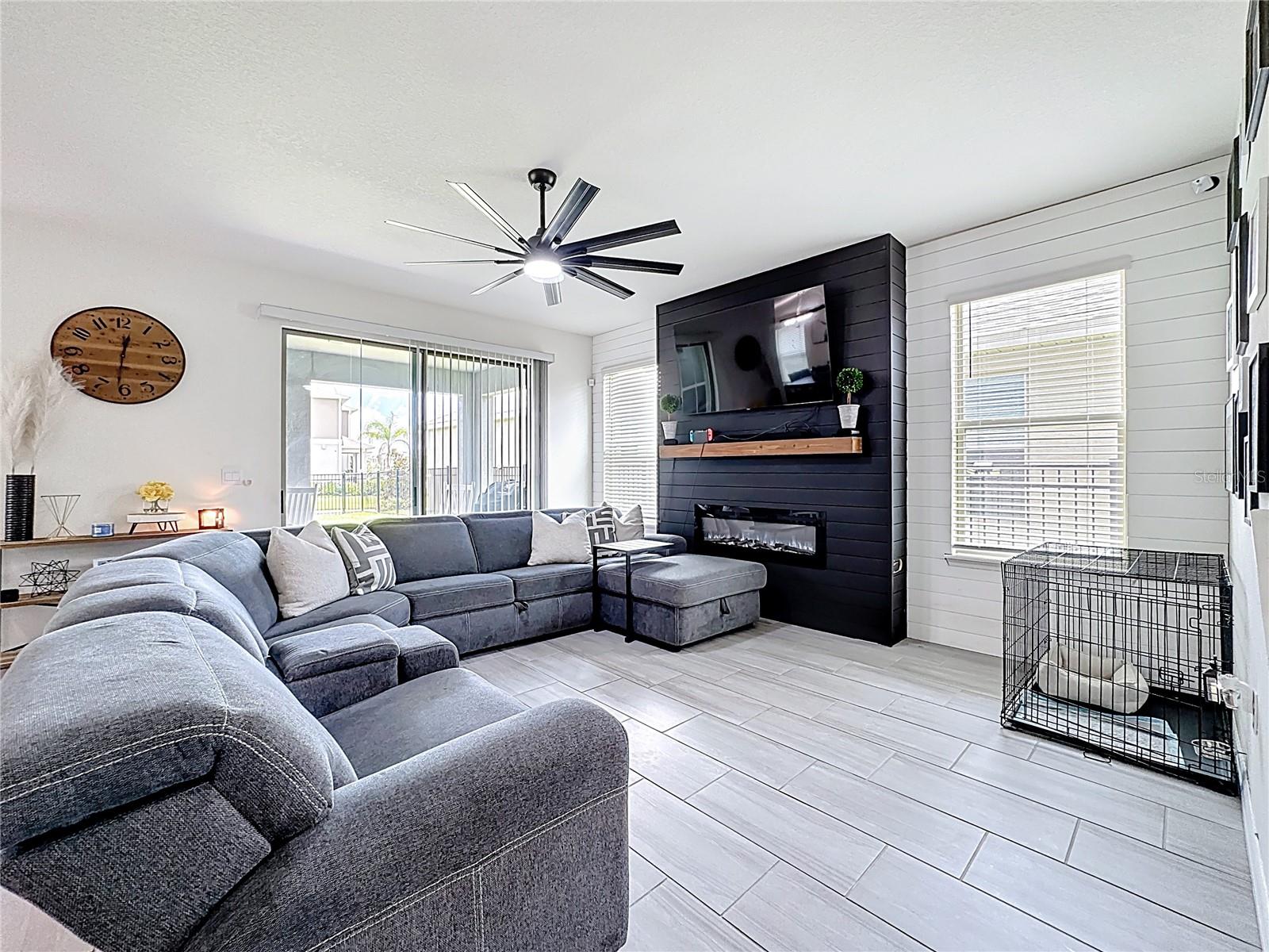 Image 7 of 74 For 16632 Point Rock Drive