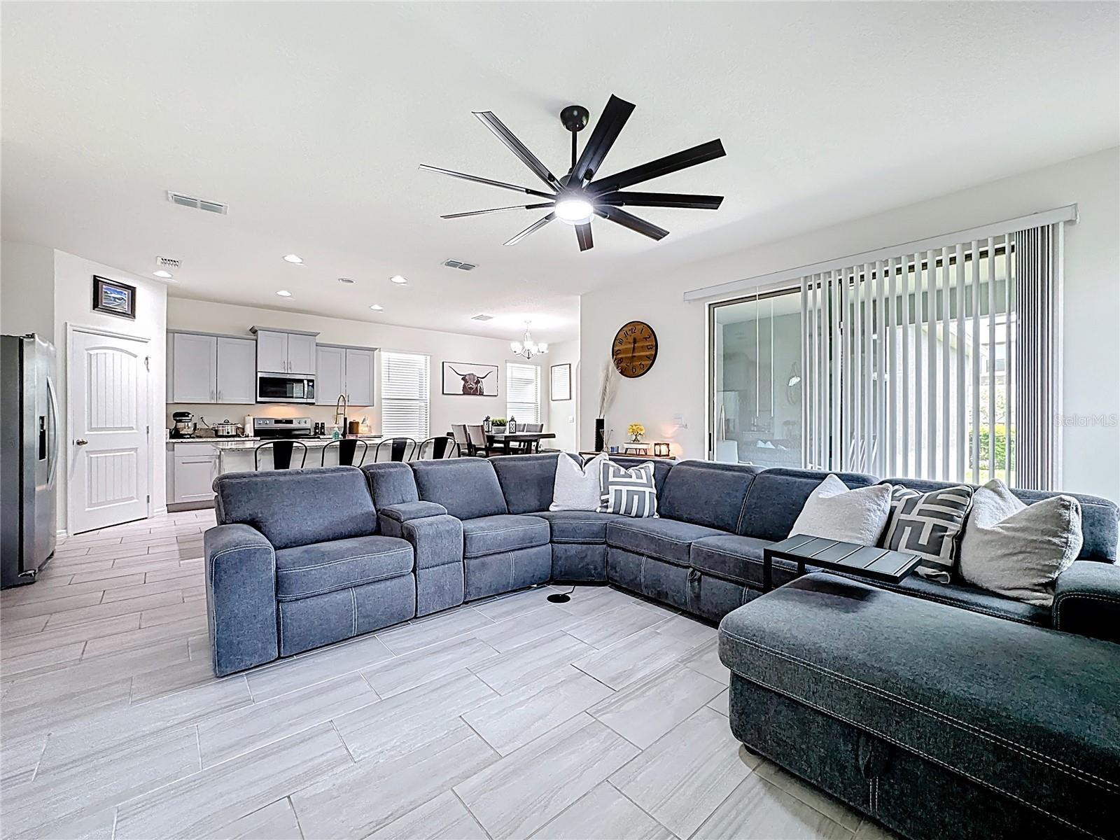 Image 8 of 74 For 16632 Point Rock Drive