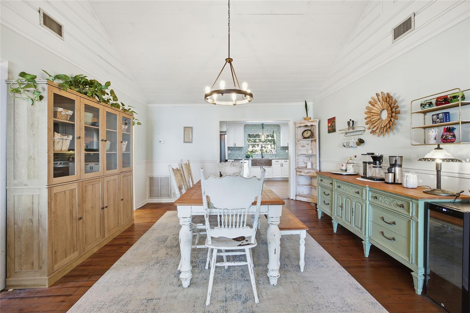 Image 11 of 48 For 10550 222nd Place Road