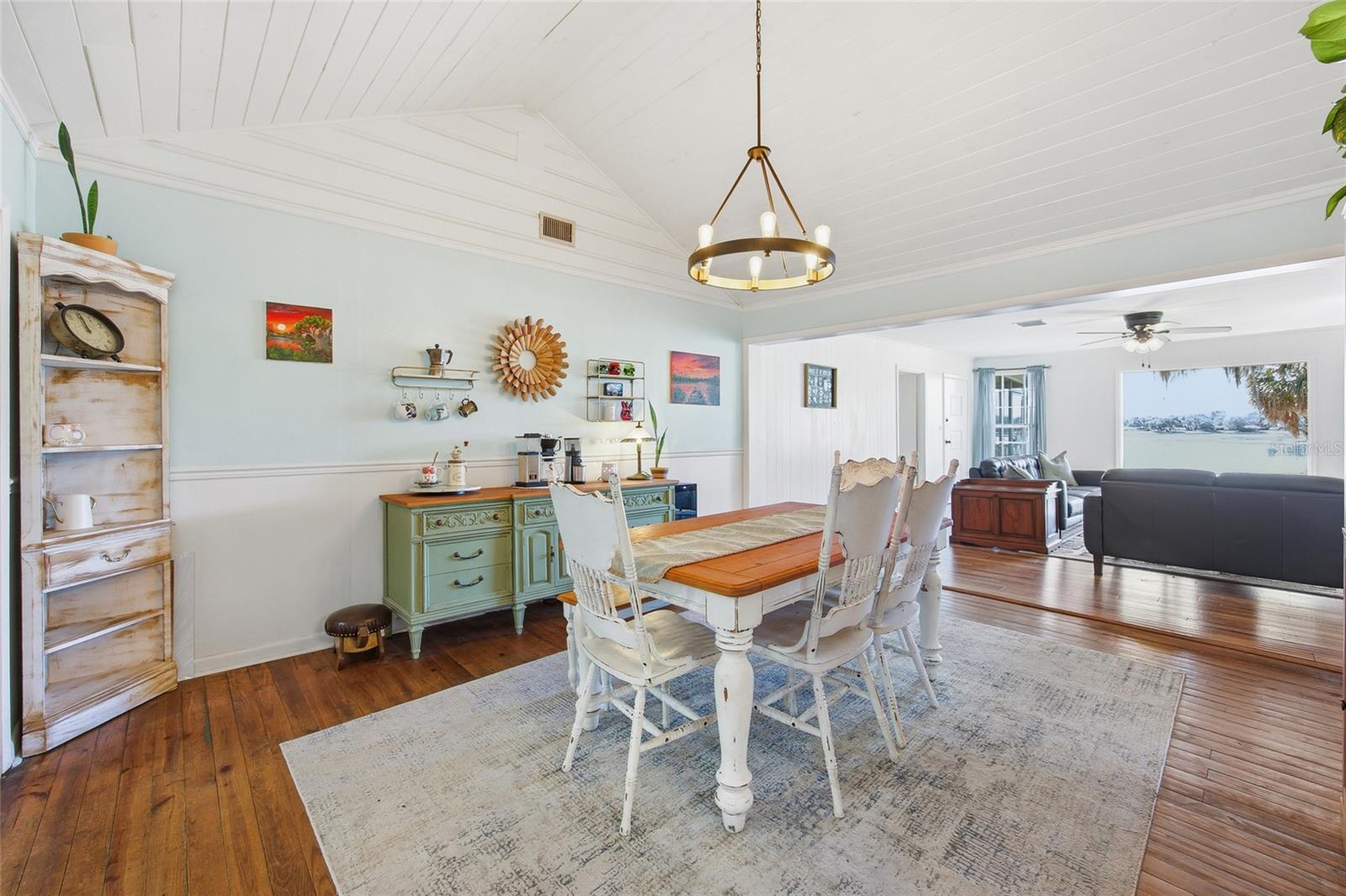 Image 13 of 48 For 10550 222nd Place Road