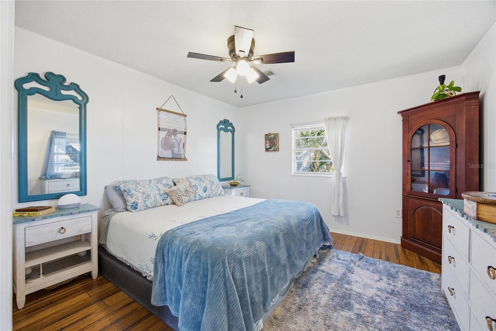 Image 19 of 48 For 10550 222nd Place Road