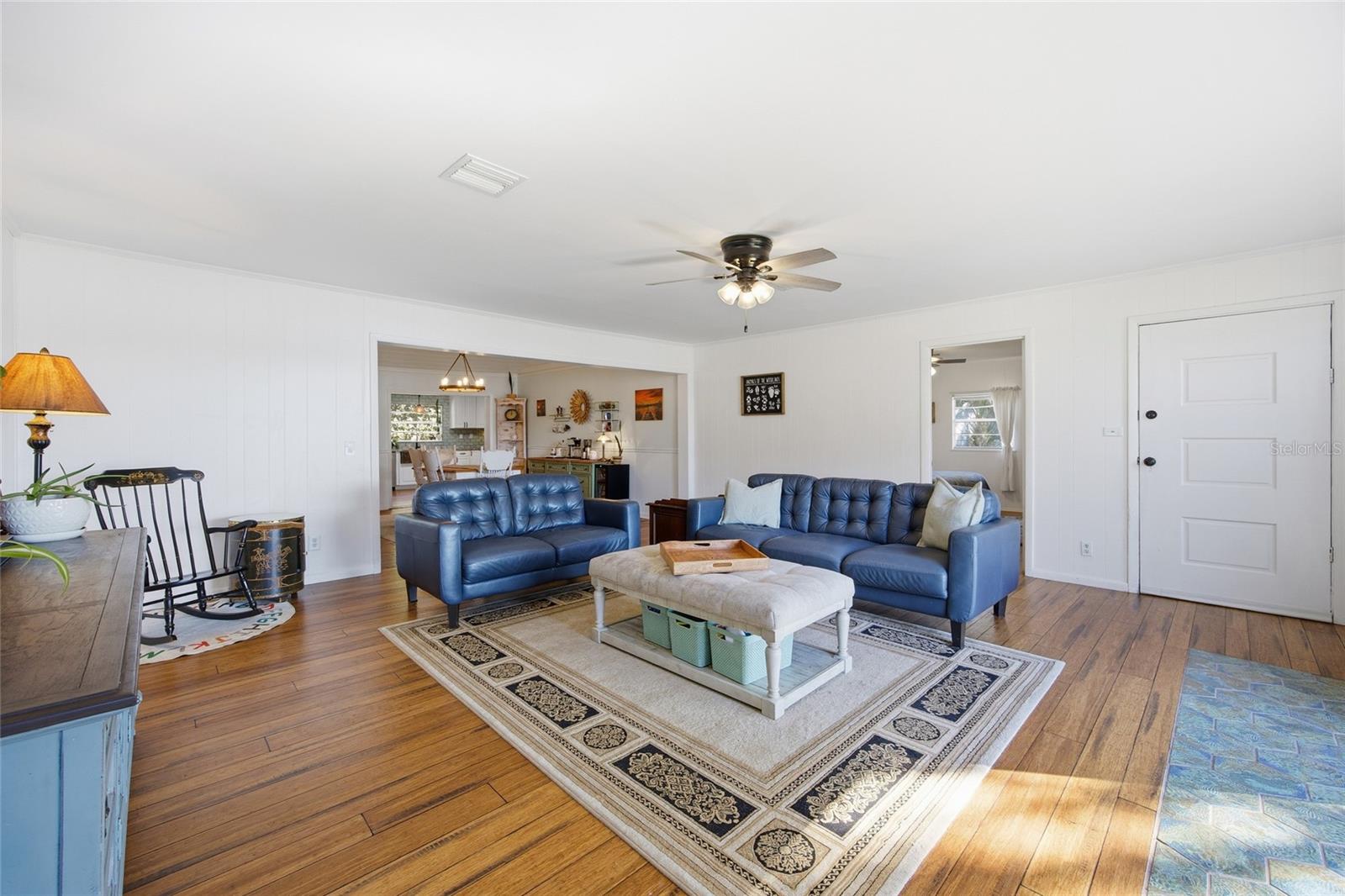 Image 5 of 48 For 10550 222nd Place Road