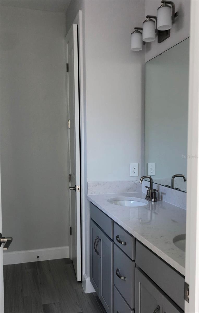 Image 5 of 7 For 1360 Lombardi Court