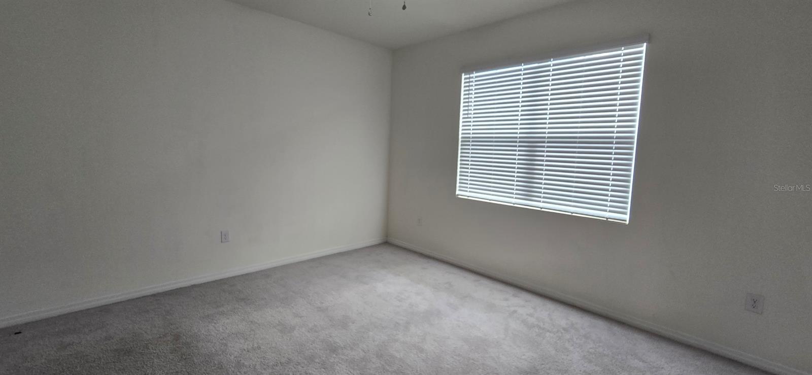 Image 8 of 14 For 5530 40th Loop