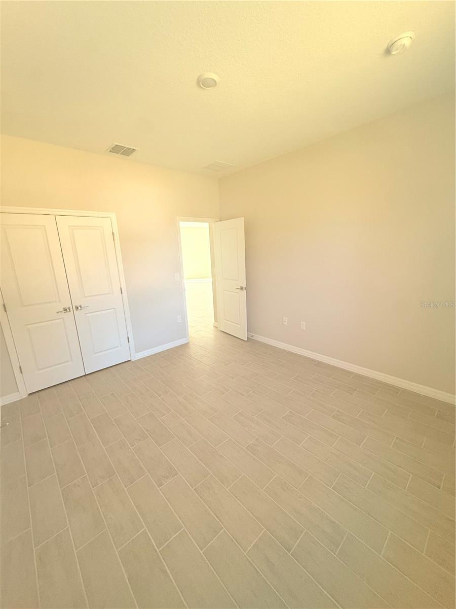 Image 3 of 15 For 16968 44th Circle