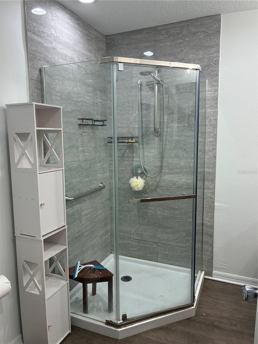 Image 15 of 24 For 4660 160th Court