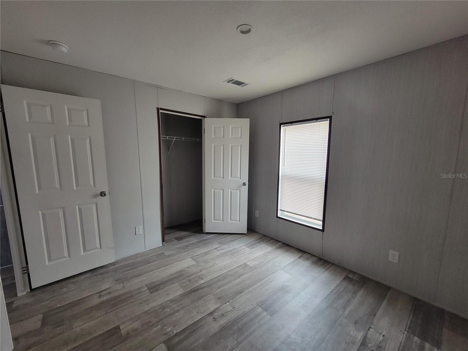 Image 8 of 9 For 18303 20th Place