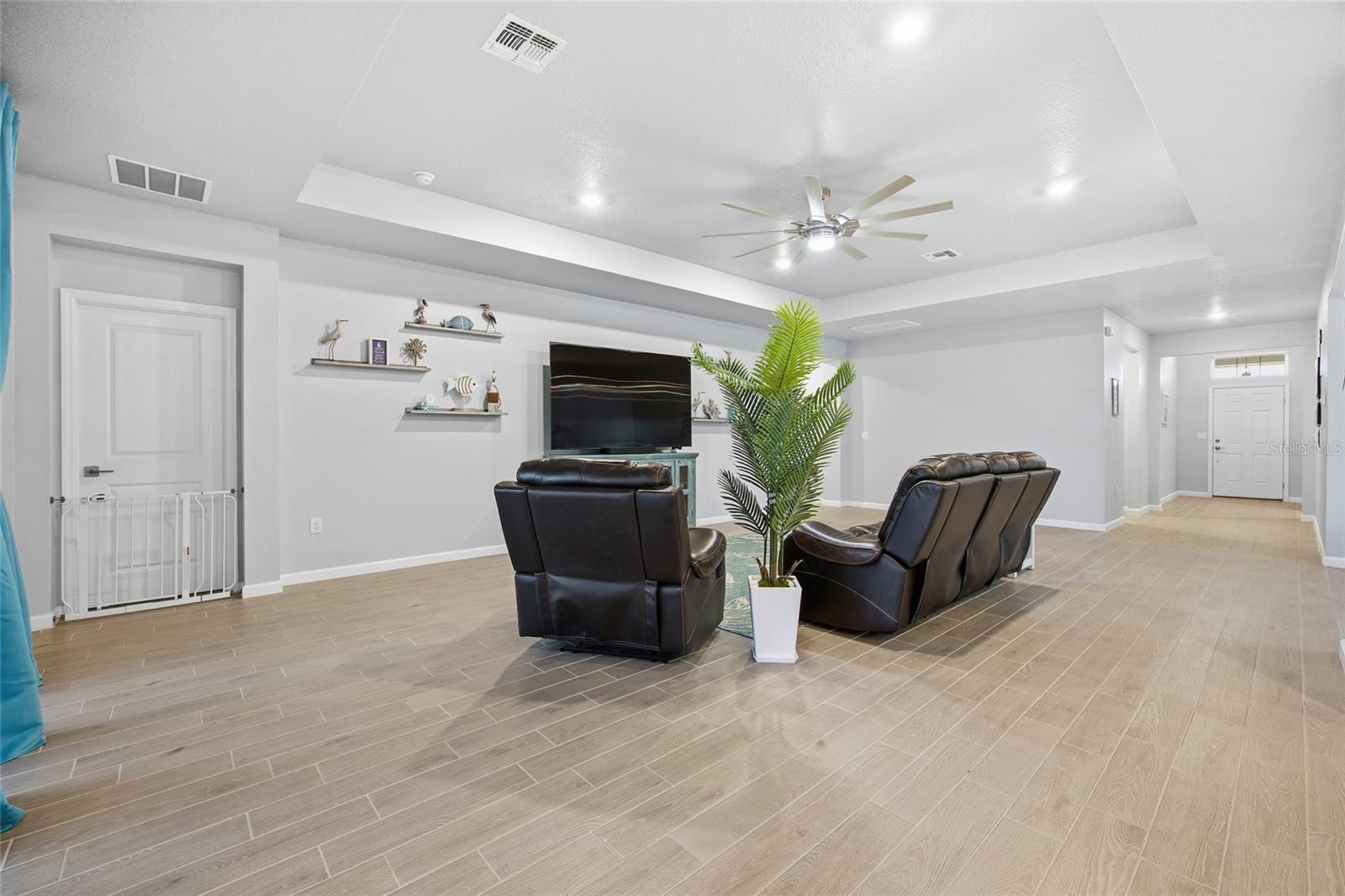 Image 17 of 51 For 7834 194th Court