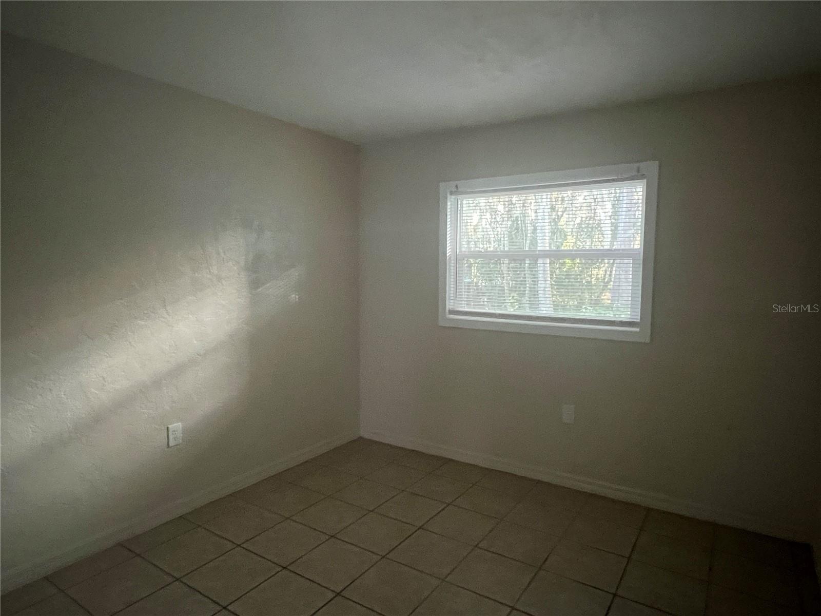 Image 10 of 17 For 1568 10 Street