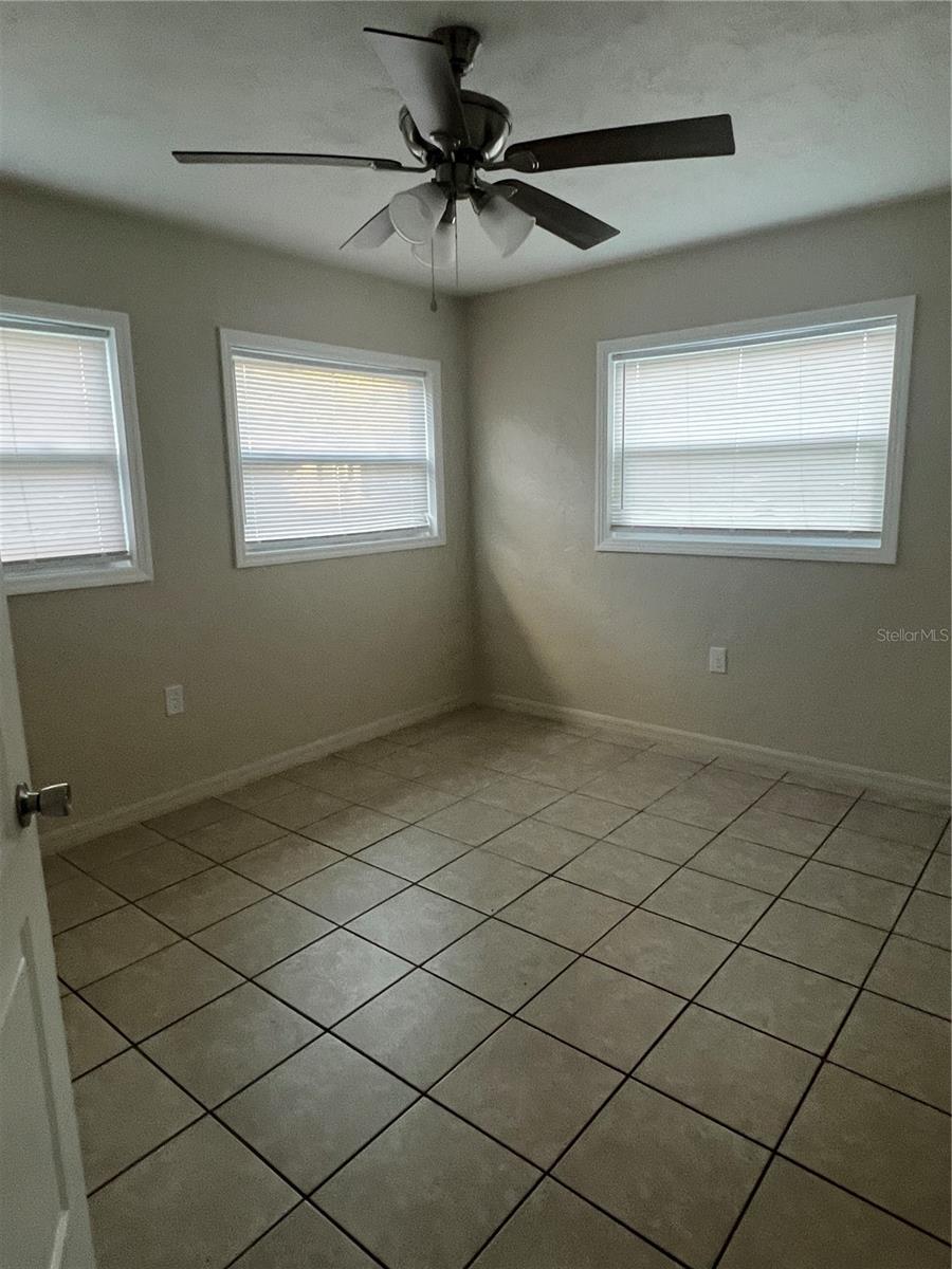 Image 12 of 17 For 1568 10 Street