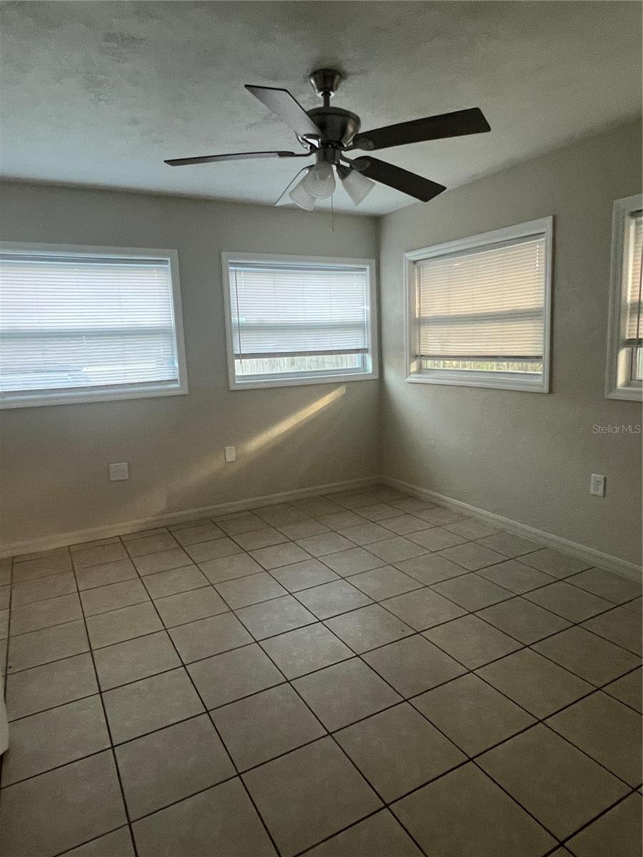 Image 13 of 17 For 1568 10 Street