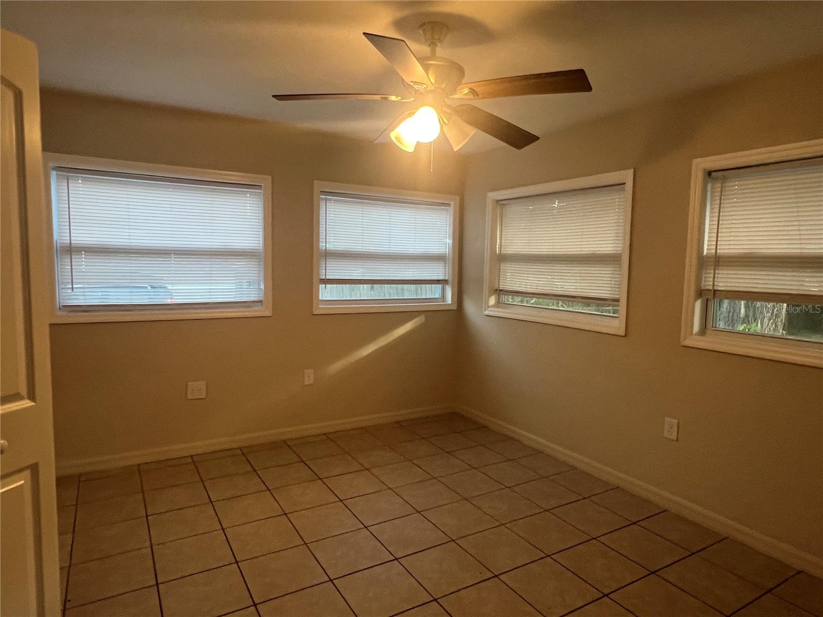 Image 14 of 17 For 1568 10 Street