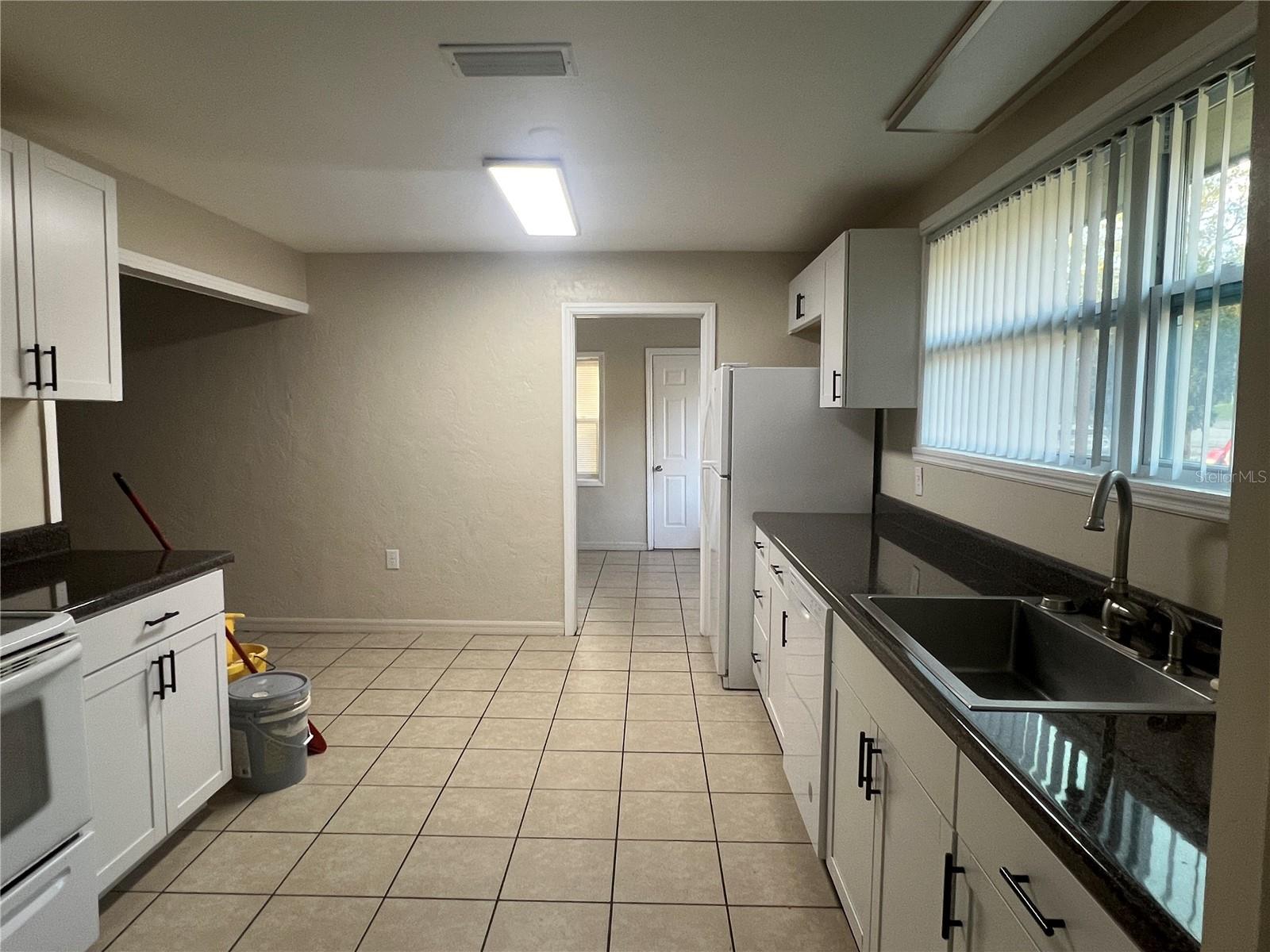 Image 4 of 17 For 1568 10 Street