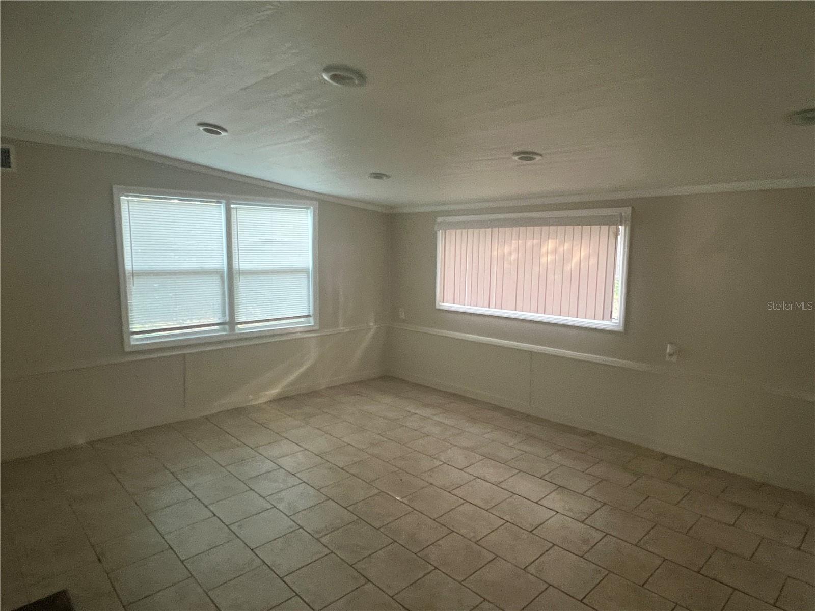 Image 9 of 17 For 1568 10 Street