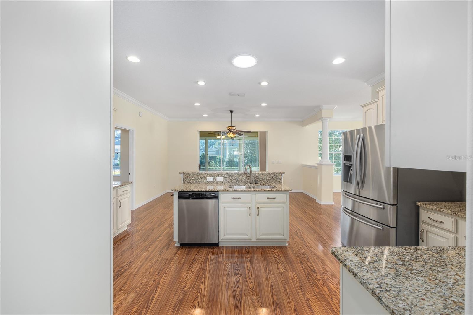 Image 18 of 48 For 8650 83rd Loop