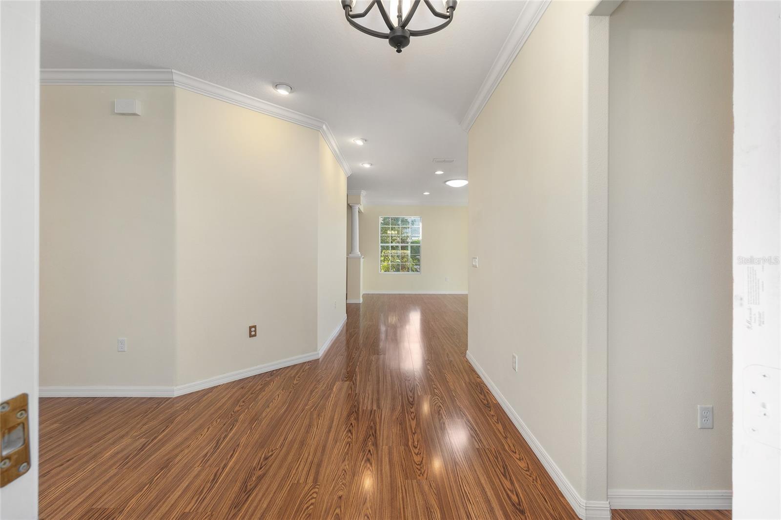 Image 4 of 48 For 8650 83rd Loop