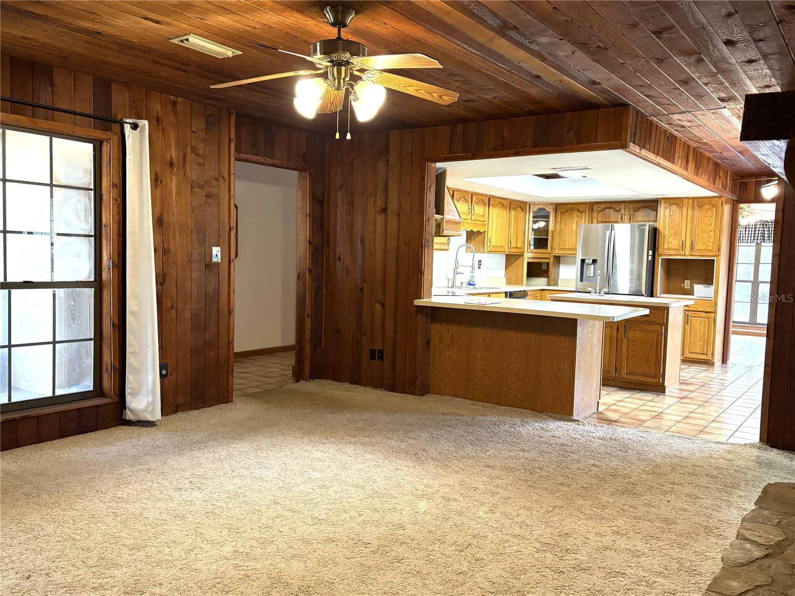 Image 18 of 52 For 2272 Grandview Avenue