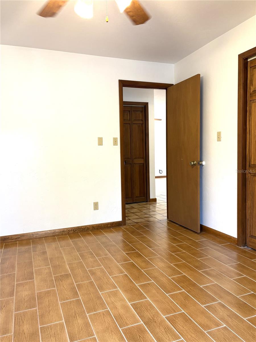 Image 29 of 52 For 2272 Grandview Avenue