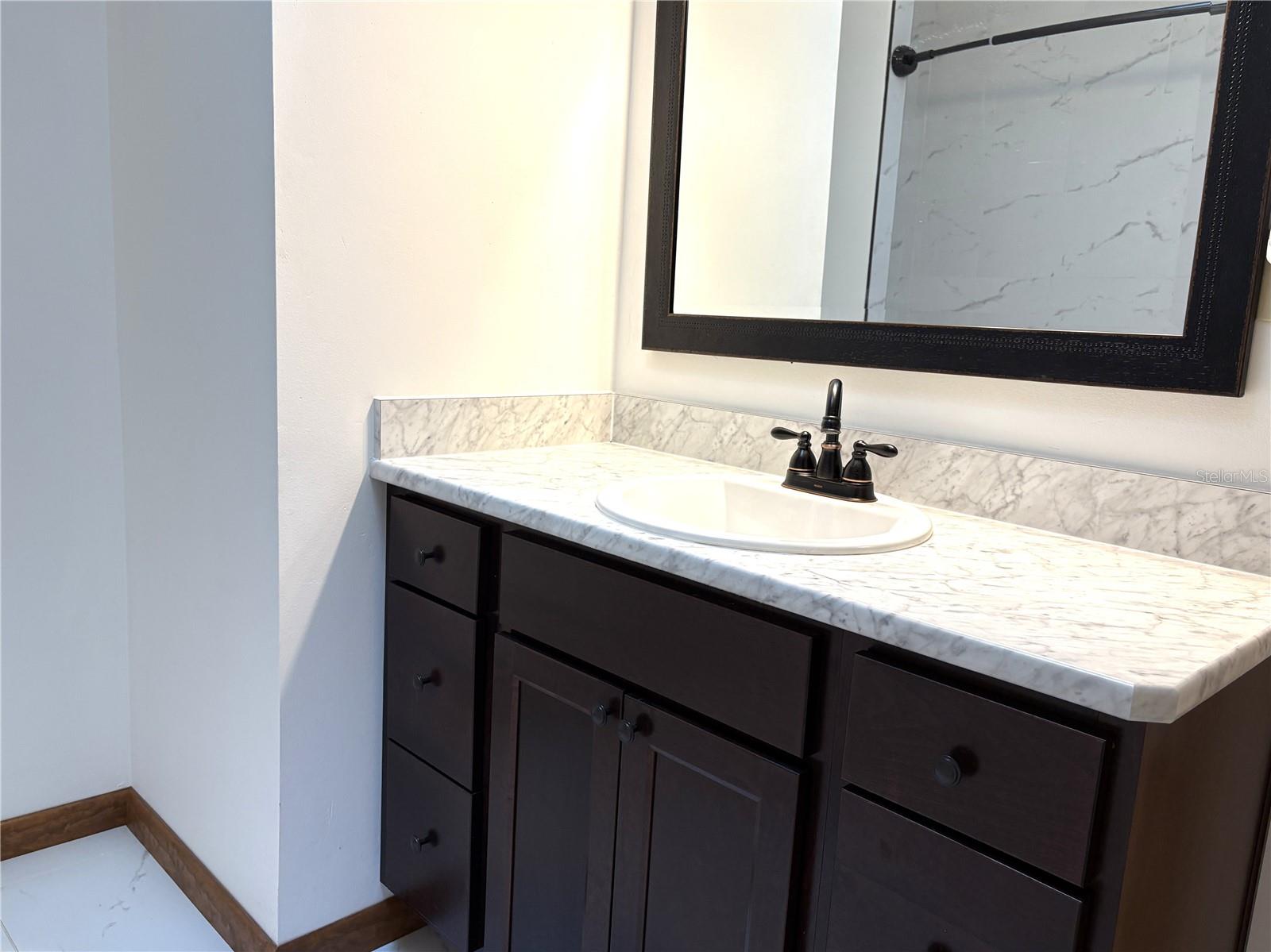 Image 32 of 52 For 2272 Grandview Avenue