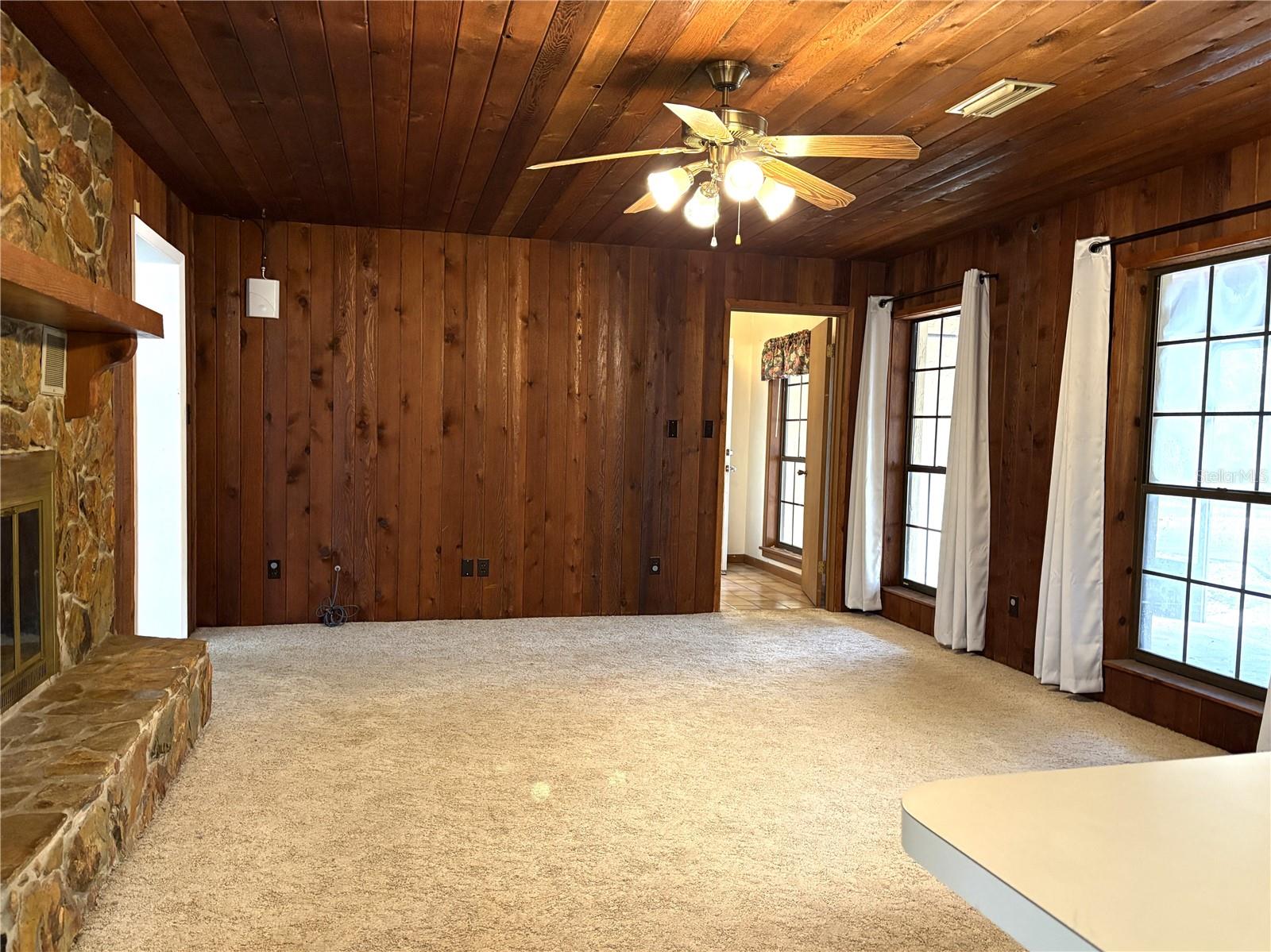 Image 37 of 52 For 2272 Grandview Avenue