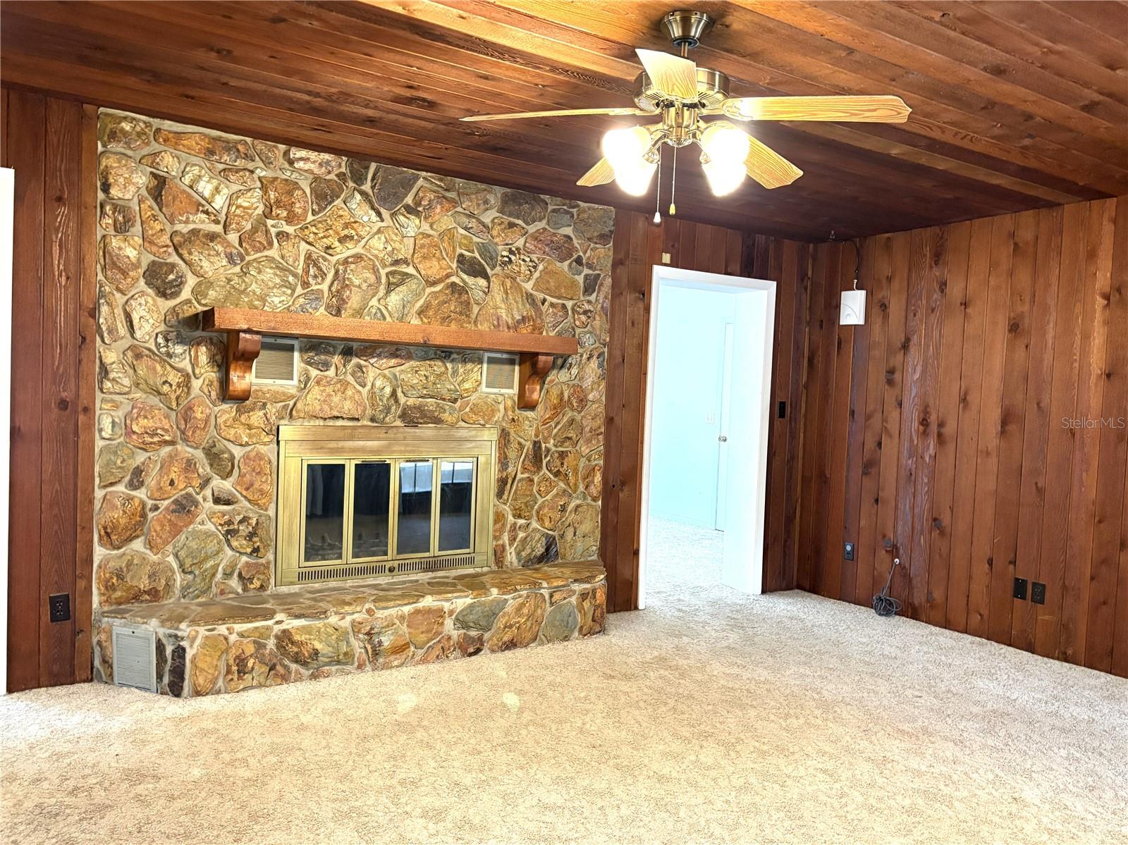 Image 6 of 52 For 2272 Grandview Avenue