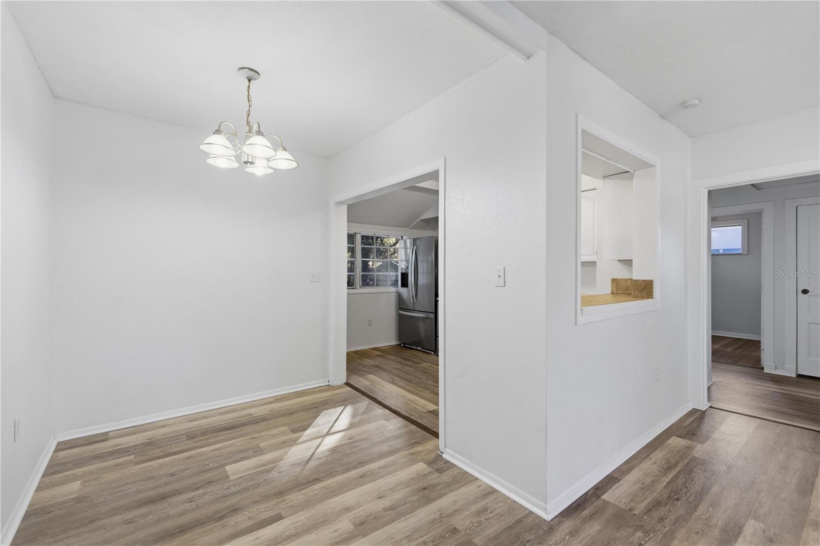 Image 12 of 39 For 604 Ross Street