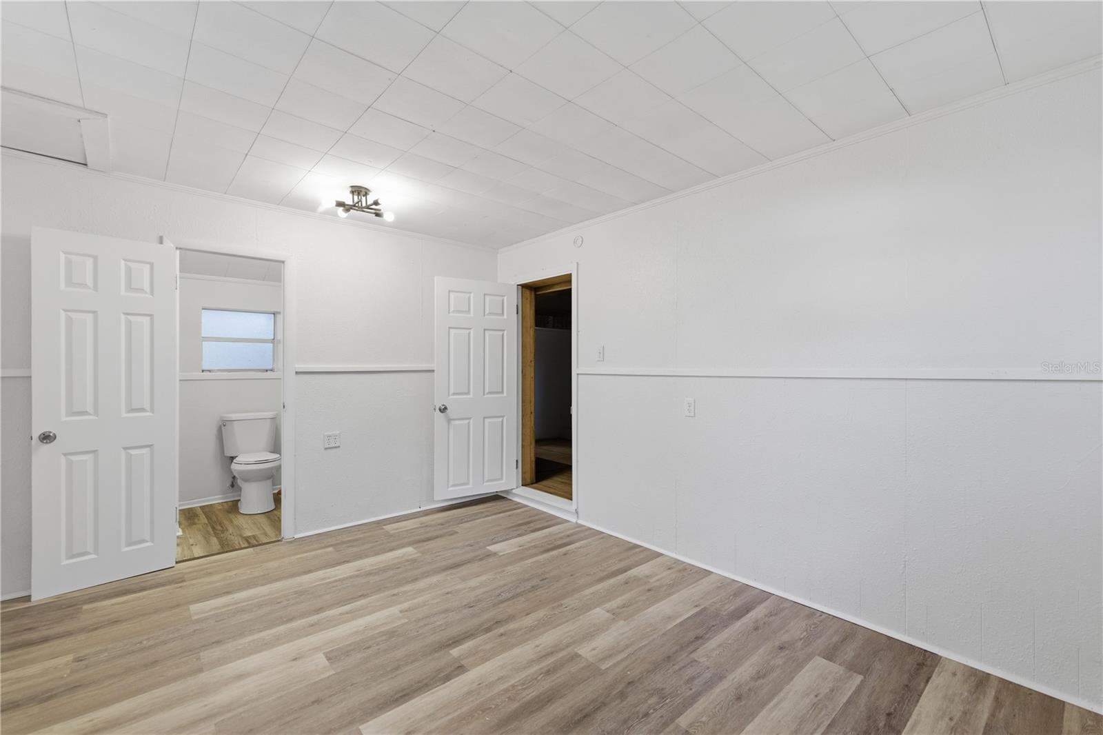 Image 18 of 39 For 604 Ross Street