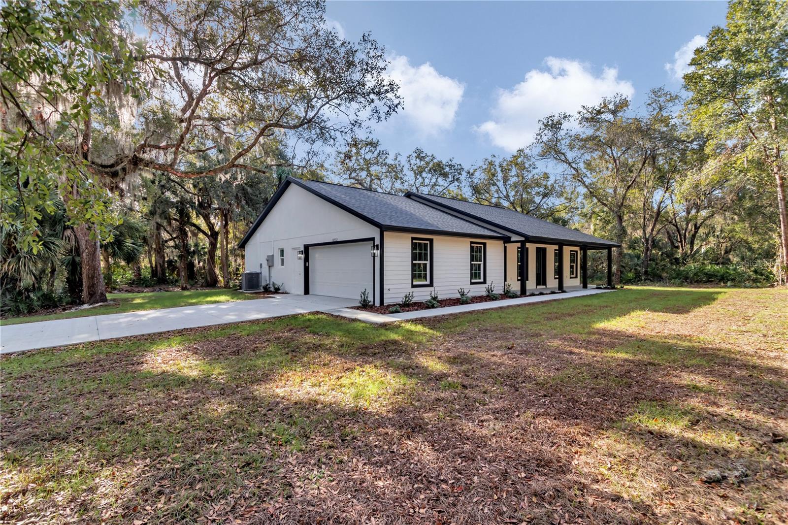 Listing photo id 8 for 12372 Checkerberry Drive