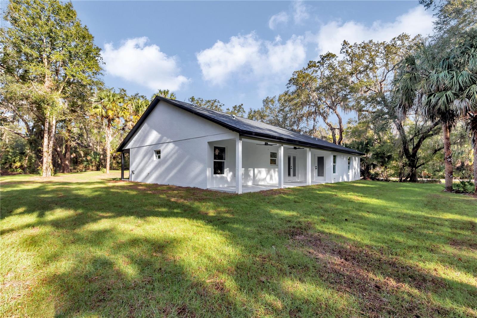 Listing photo id 10 for 12372 Checkerberry Drive